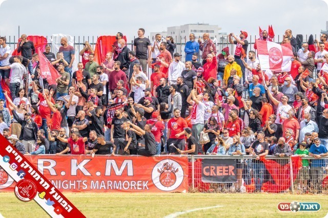 חגיגה ברחובות (יוסי סוריק)